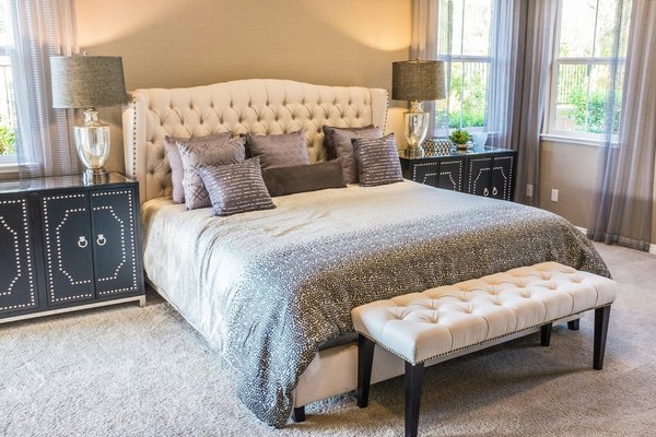 Comment créer une ambiance cocooning dans votre chambre à coucher